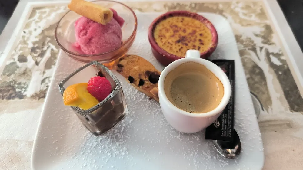 Café Gourmand